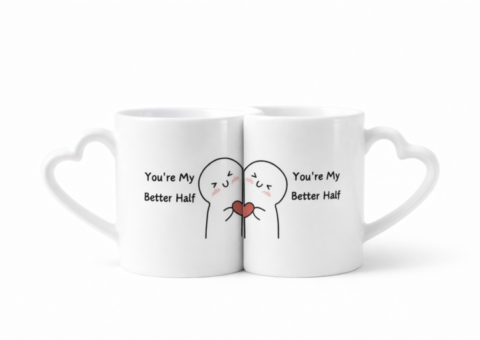 Bộ đôi quai tim trụ có thiết kế độc đáo và đẹp mắt. Ly có thiết kế toàn bộ được phủ một lớp men trắng. Thân ly được thiết kế gắn quai nhỏ hình 3/4 trái tim trên mỗi ly.
