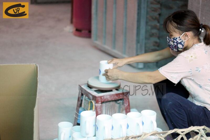 ceramic cups in Vietnam