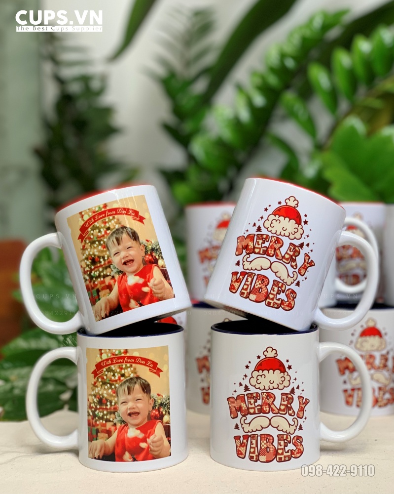 Ly sứ lòng màu – Nhỏ nhưng nổi bật