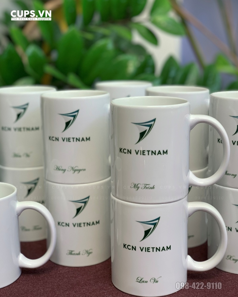 Cốc Sứ Trắng In Logo KCN – Quà Tặng Doanh Nghiệp Khu Công Nghiệp - Công nghệ in giúp logo KCN sắc nét và bền màu