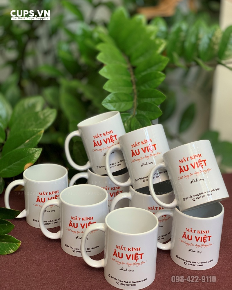 In ly sứ theo yêu cầu cho doanh nghiệp ngành kính mắt tại TP.HCM