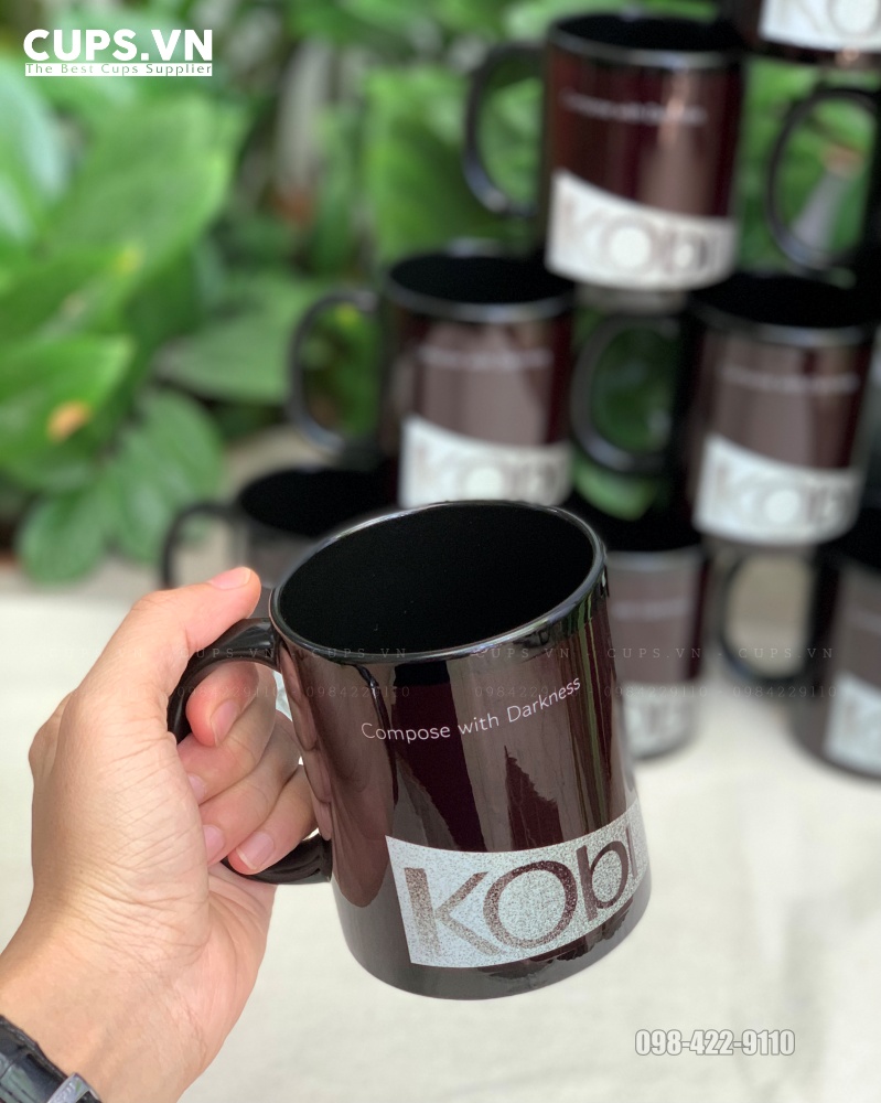 Dự án sản xuất ly sứ in logo cho Kobi Lighting Studio