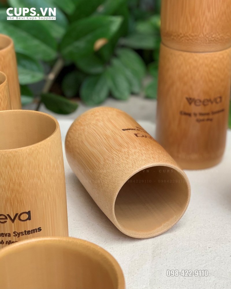 Việc Veeva lựa chọn ly tre khắc logo là minh chứng cho xu hướng mới: 👉 Quà tặng dành cho công ty công nghệ cần đơn giản nhưng thông minh 👉 Không chỉ đẹp mà còn phải có ý nghĩa